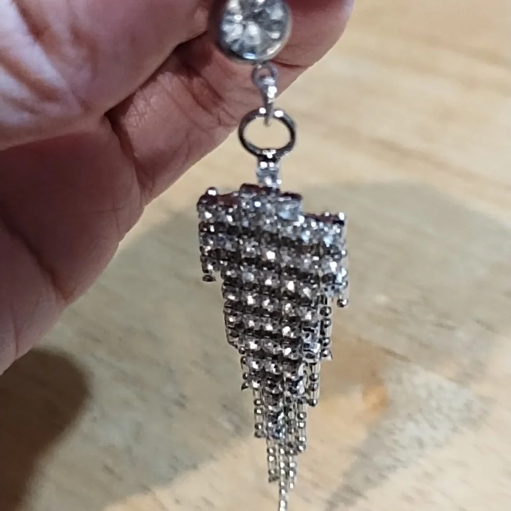 NWOT Silver Crystal Fringe Belly Button Ring